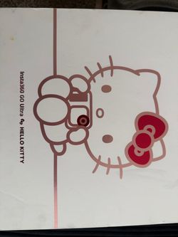 Insta360 GO Ultra Hello Kitty Edition