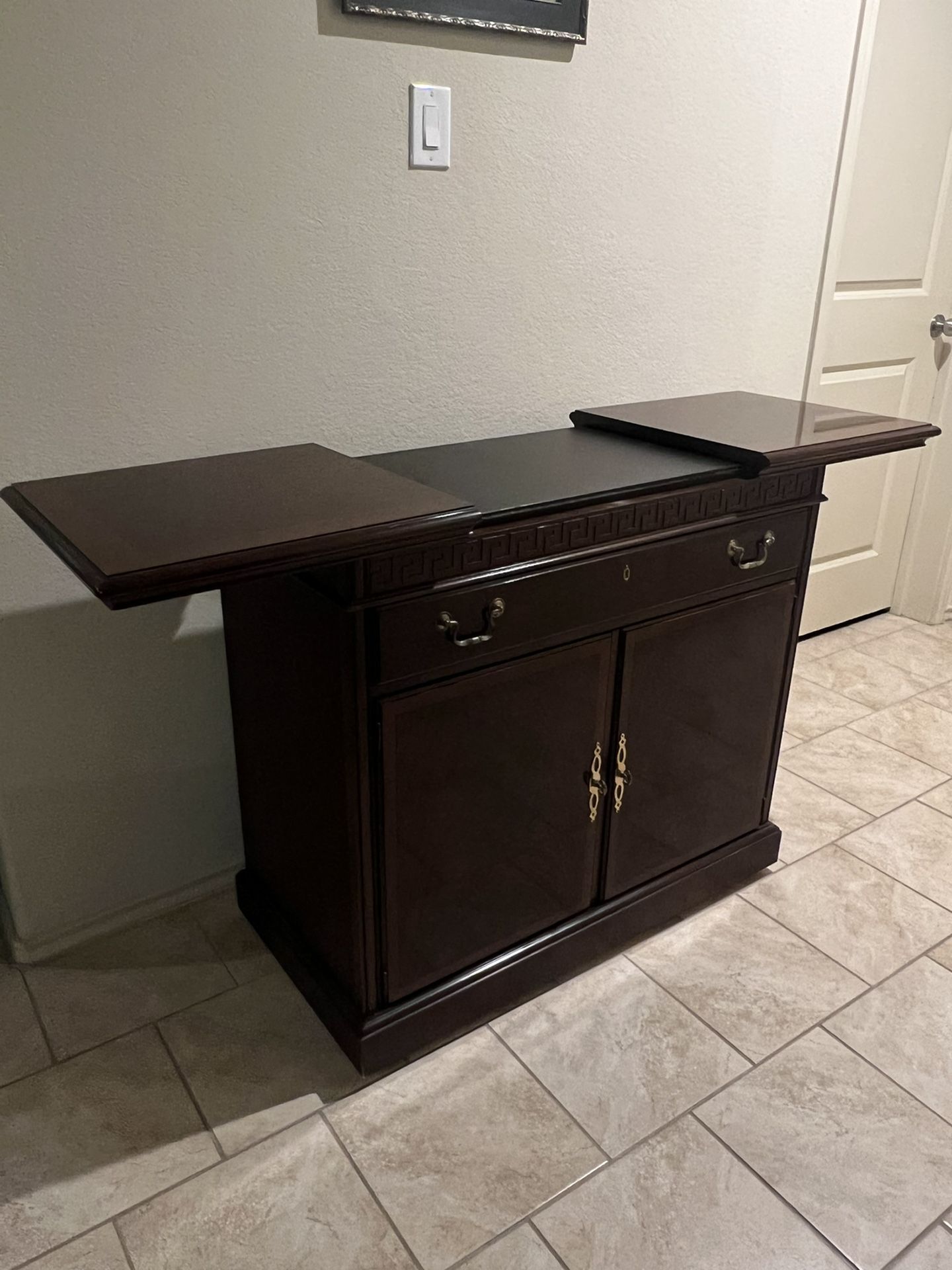 Vintage Drexel Slide Top Rolling Sideboard Buffet Dry Bar Cabinet