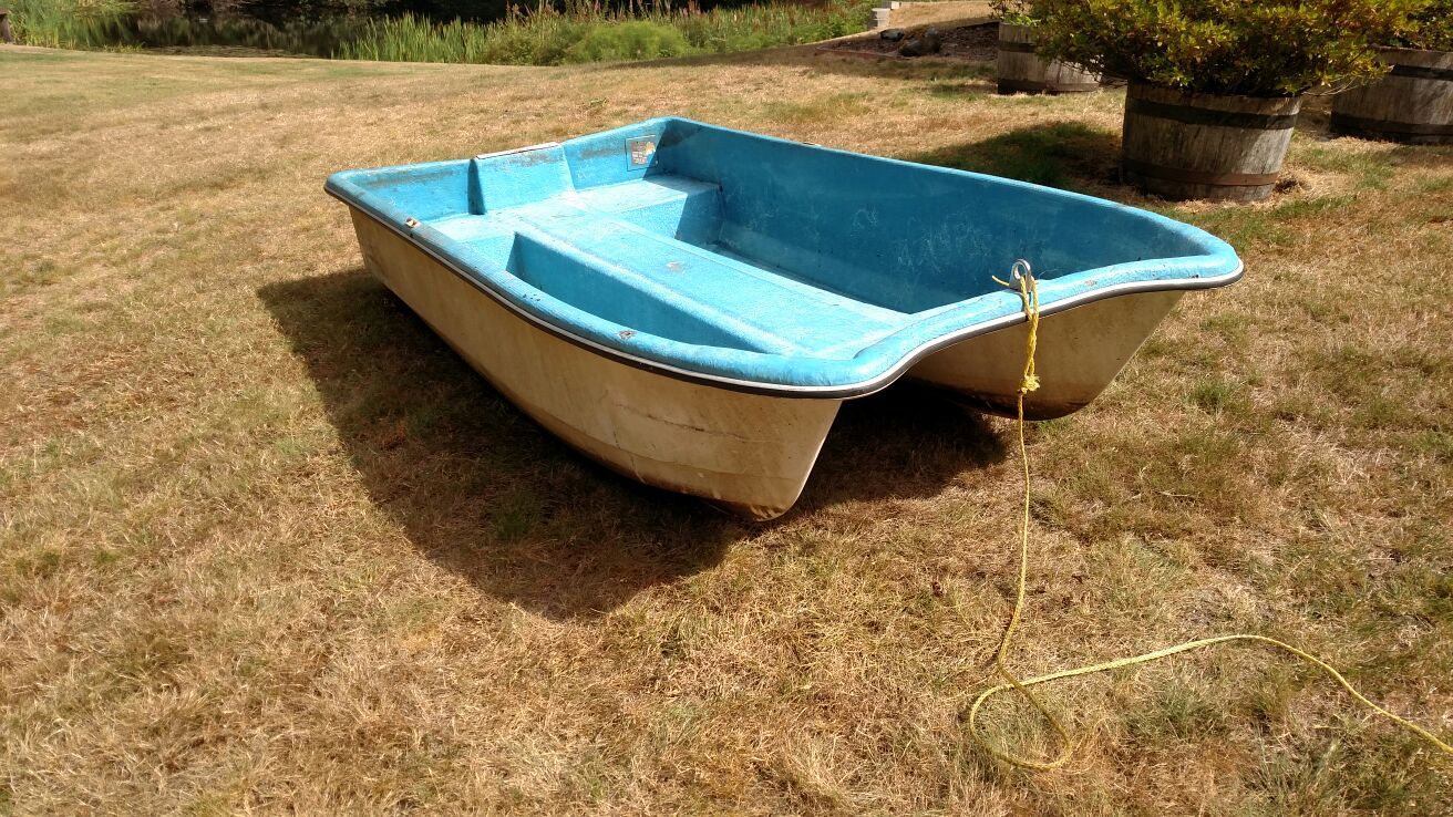 Livingston Dinghy 8.5 ft