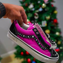 VANS SZ 8.5 Pearlized Fuscia