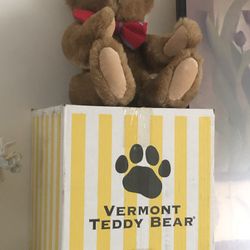 Vermont Teddy Bear Plush Toy 