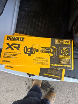 Dewalt Drywall cut-out tool
