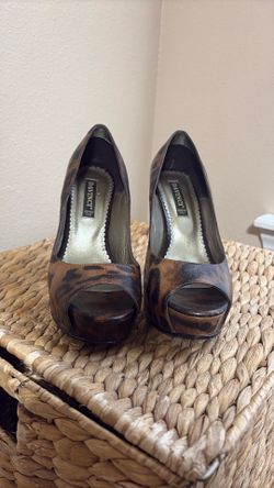 DaVinci Italian designer Animal print heels