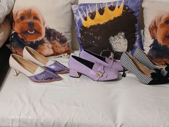 Size 9 Cute Kitten Heel Shoes (New)
