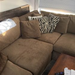 SECTIONAL SOFA
