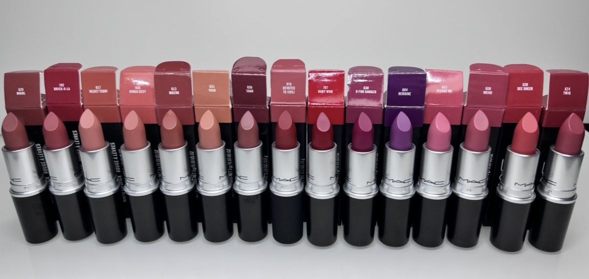 25 Mac Lipsticks For $200 Wholesale Price