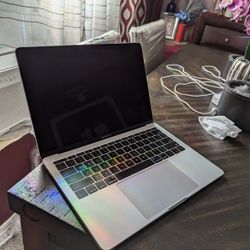 Macbook Pro Mid 2017 13.3 Inch