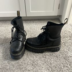 Platform Doc Martens
