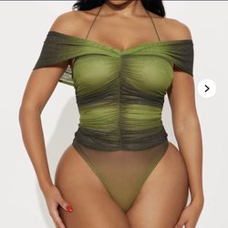 Fashion Nova Bodysuit Size Large