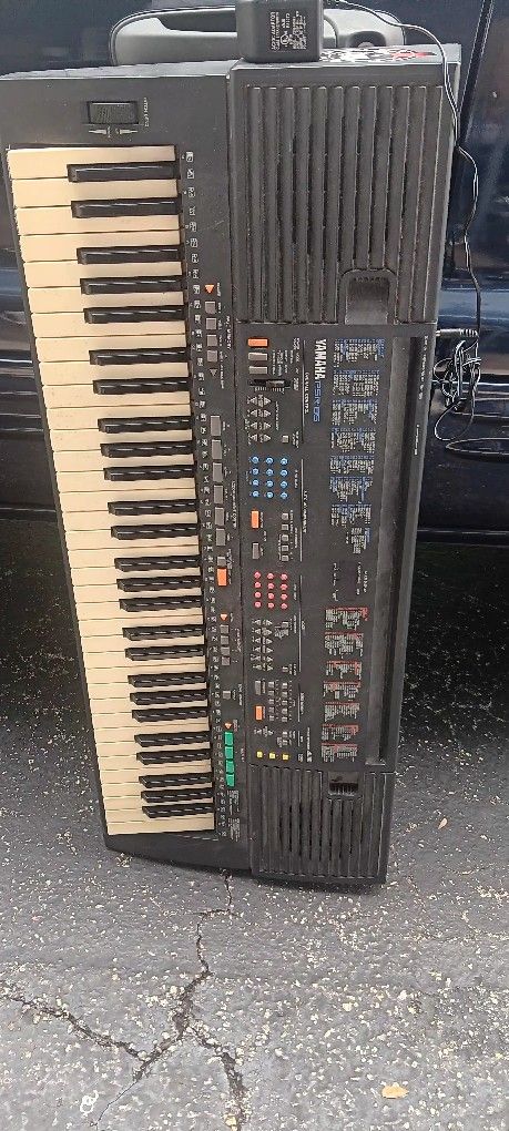 Yamaha Keyboards Three different Types..