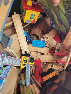 Thomas the train wooden train set