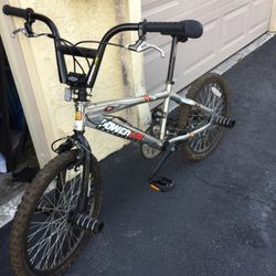 Powerlite BMX 20 INCH WHEELS VINTAGE NICE SHAPE READY TO RIDE 