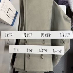 measuring spoons/measuring cups organizer