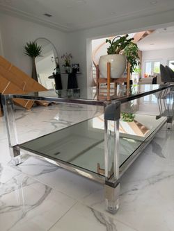 Modern Glass Coffee Table with Acrylic Legs