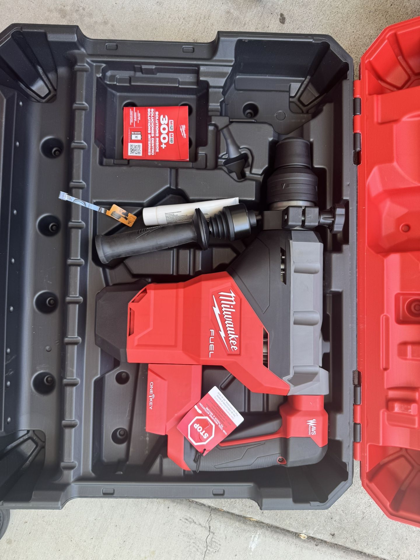 Milwaukee rotary hammer