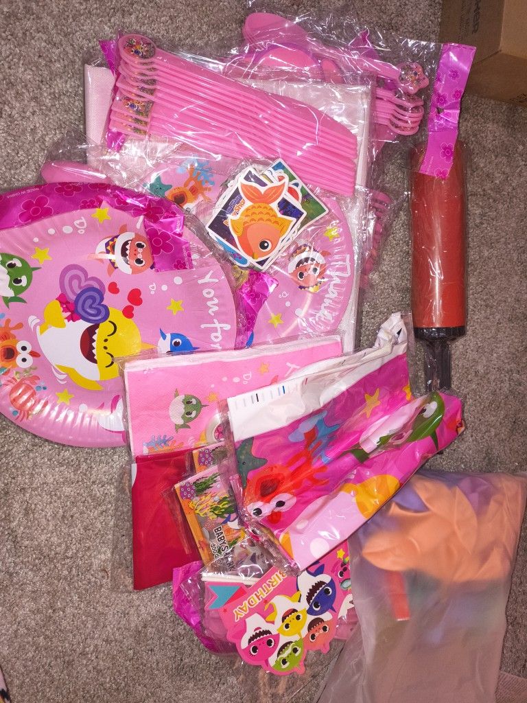 Baby Shark Party Supplies Set