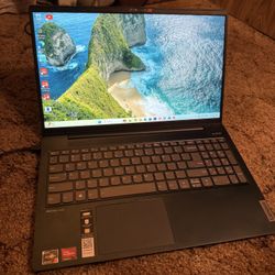 Lenovo IdeaPad 5 15ABA7 2023 Business Laptop 15.6" FHD IPS 8-Core AMD Ryzen 7 5825U 16GB LPDDR4 512G