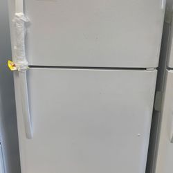 FRIGIDAIRE FFTRTW TOP FREEZER REFRIGERATOR T9