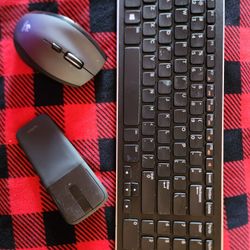 Dell Wireless Key Board And Mouse Package