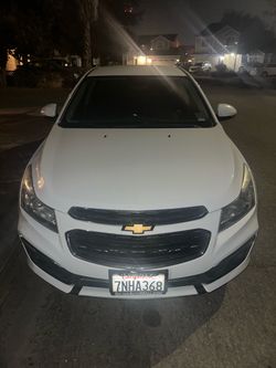 Chevrolet Cruze White Sedan