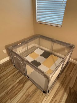 Playpen with foam mat