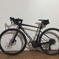 2026 Specialized Allez Road Bike 52mm. Great For anyone  5”4-5”6