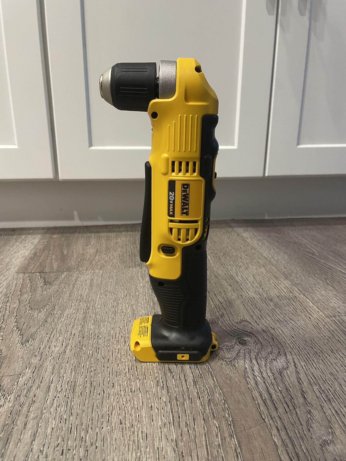 New Dewalt 20V MAX Angle Right Drill Driver (Tool Only Solo Herramienta)