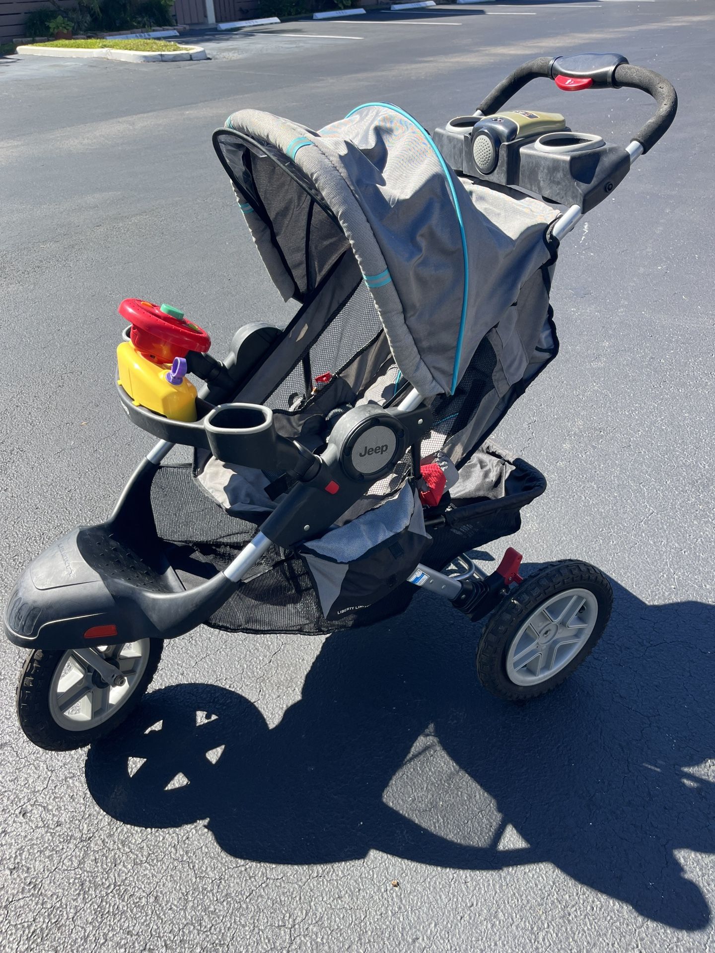 Jeep Classic Stroller by Delta Children