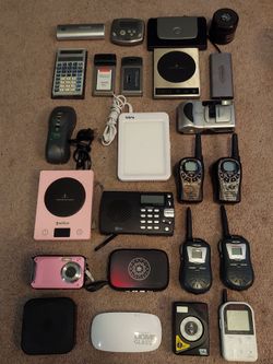Misc pile of Electronics lot