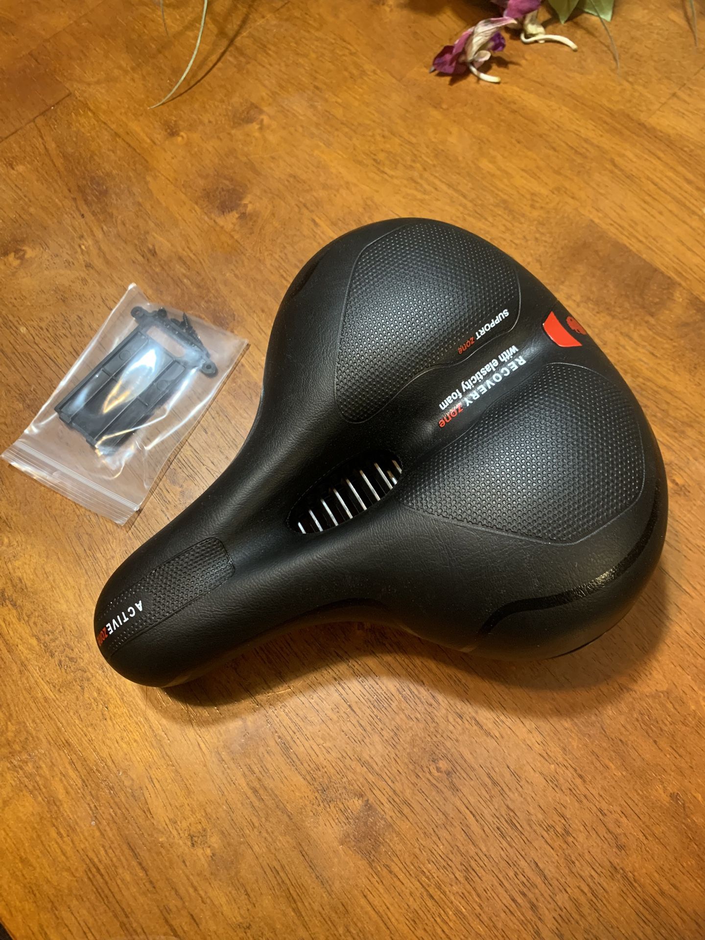 New Comfort Bike Seat w AirTag holder For Ebike Hybrid