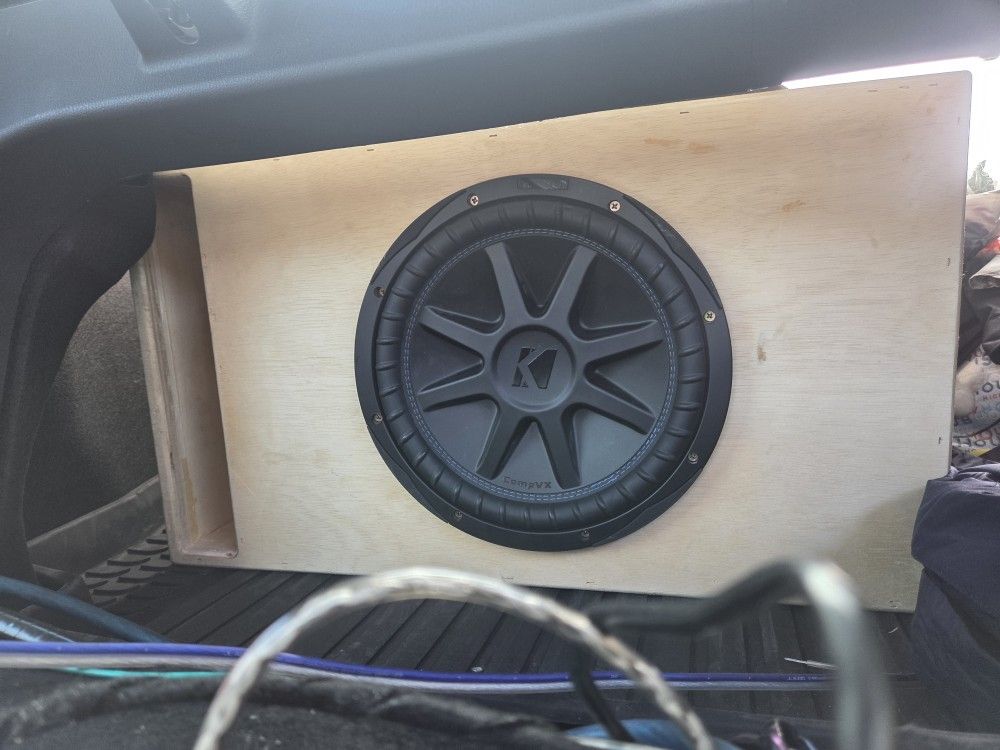 12 KICKER CVX 4 OHM SUB