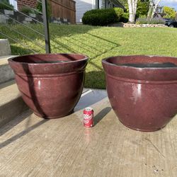 Set of 2 XL Plastic Planters, Flower Pots 