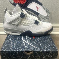 Air Jordan 4 Retro “Midnight Navy”
