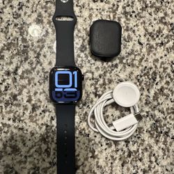 Brand New Apple Watch Series 10 GPS 42mm Jet Black With Black Band , Charger And Warranty 