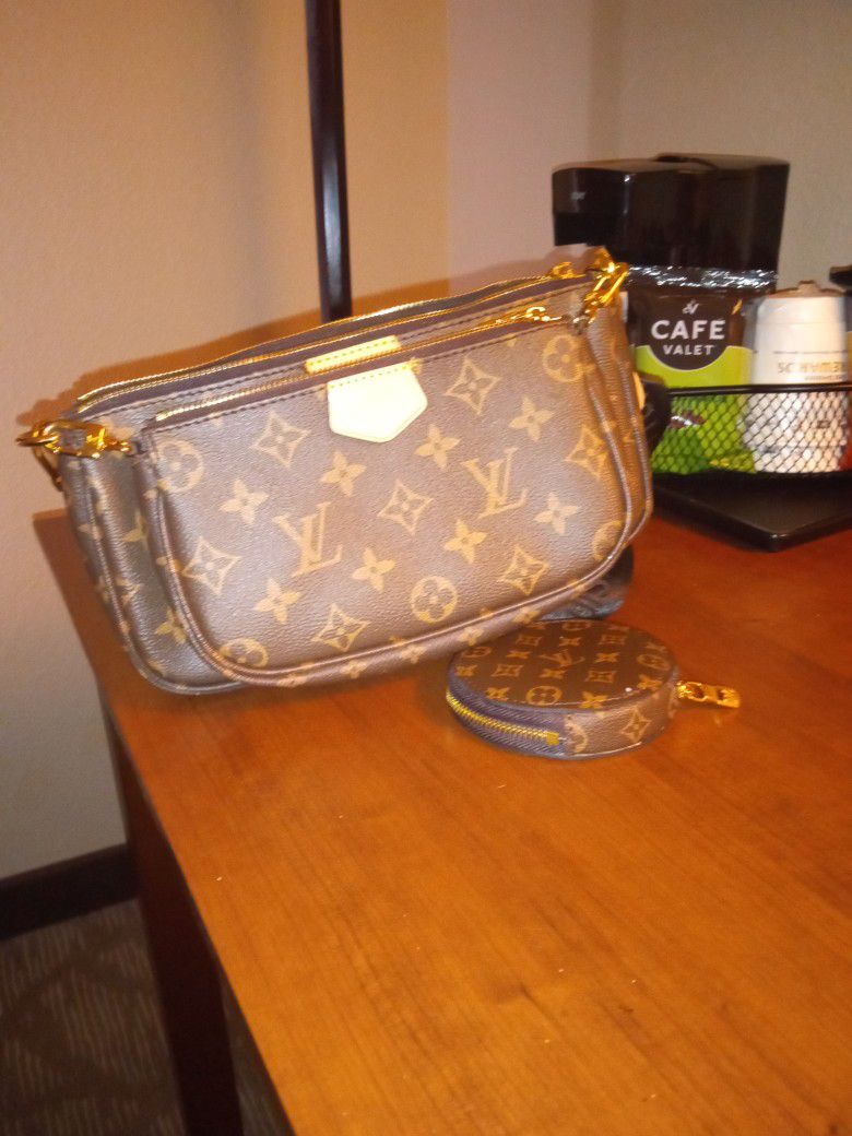 Louis Vuitton for Sale in Denver, CO - OfferUp