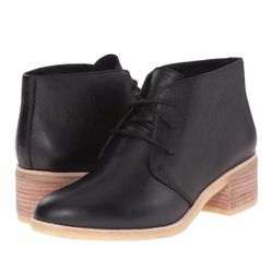 Clarks Carnaby Ankle Boot size 6.5