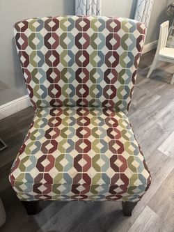 Geometric Pattern Upholstered Accent Chair