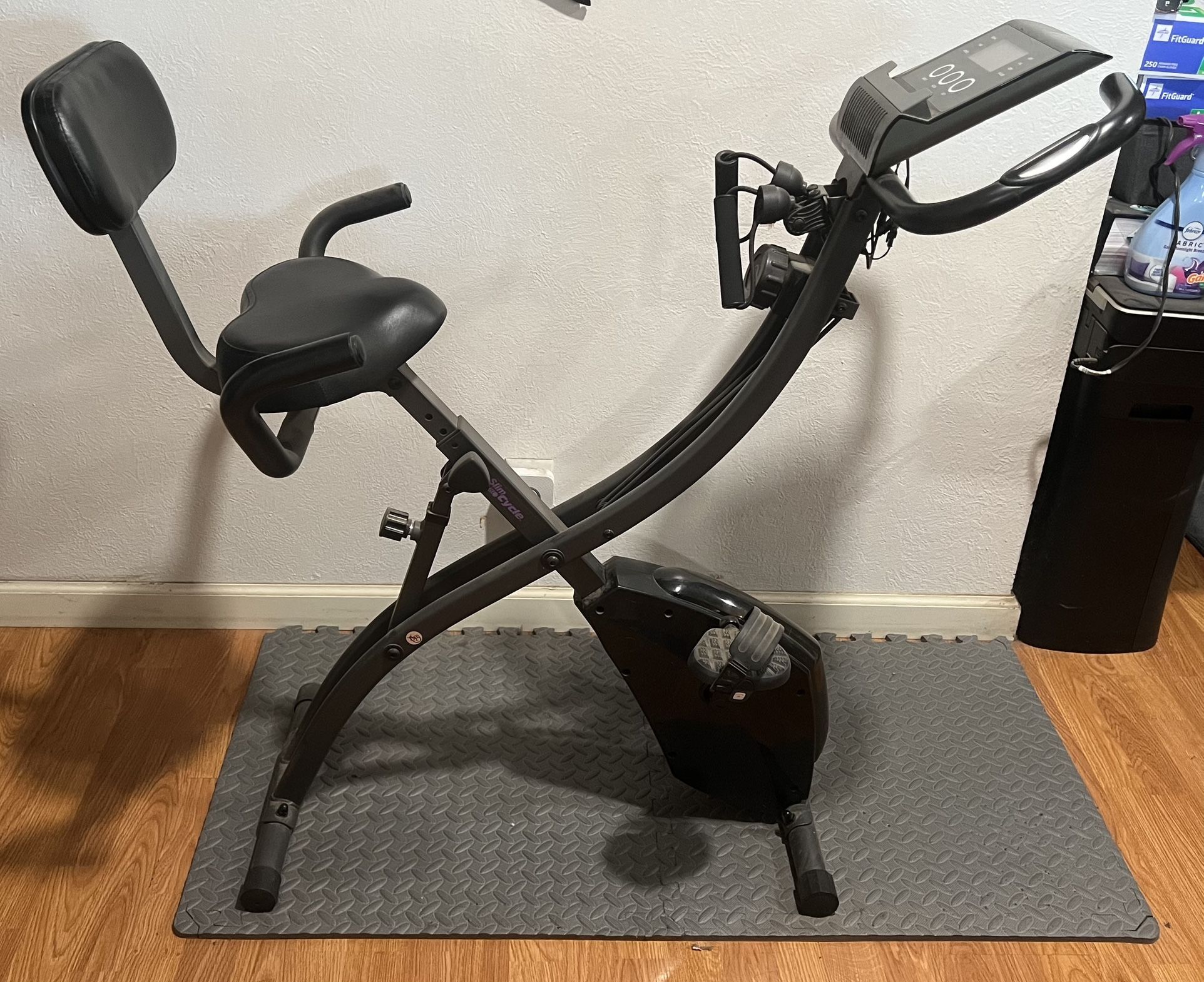 Slim Cycle, a 2-in-1 stationary exercise bike