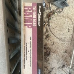 aul-Master Tri-Fold Load Ramp