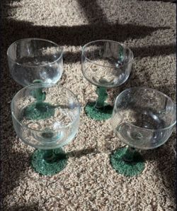 Glass cups