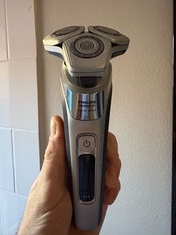 Philips Norelco Series 9000 Electric Shaver