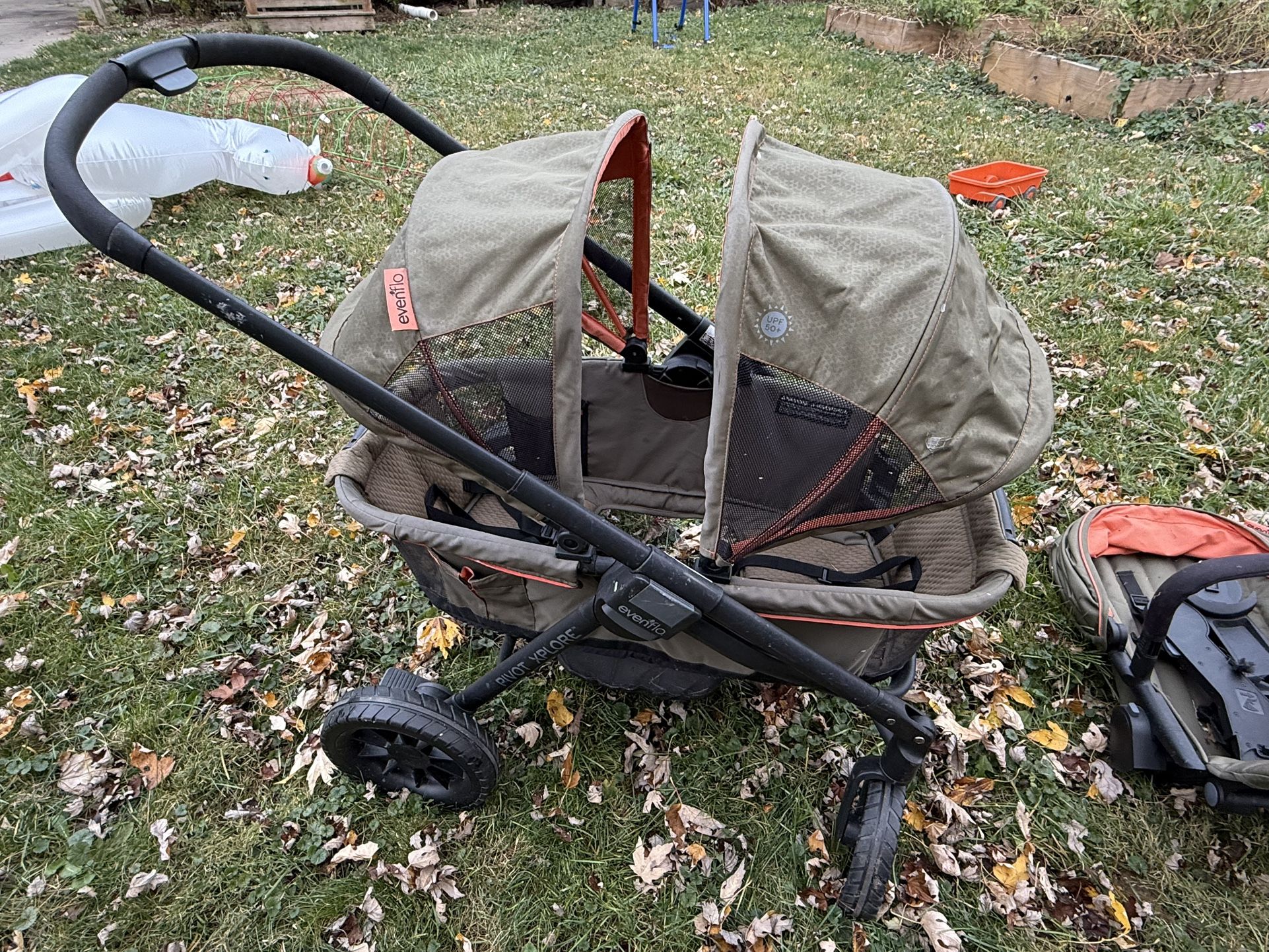 Evenflo Pivot Xplore Wagon - Price Negotiable!