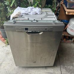 DISHWASHER / LAVADORA