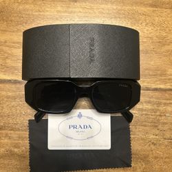 Prada Sunglasses PR17WS unisex 49mm Black/Dark Lens
