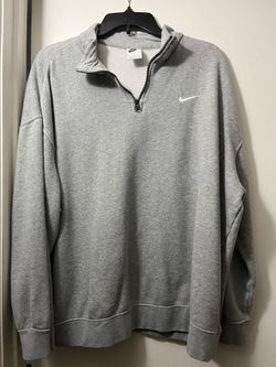 Women’s Large Gray Nike Half Zip Sweatshirt