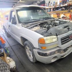 Parts ONLY off 04 Sierra 2WD Long Bed, Engine, 2WD Trans, Rear Axle or Diff, Lots LMore 