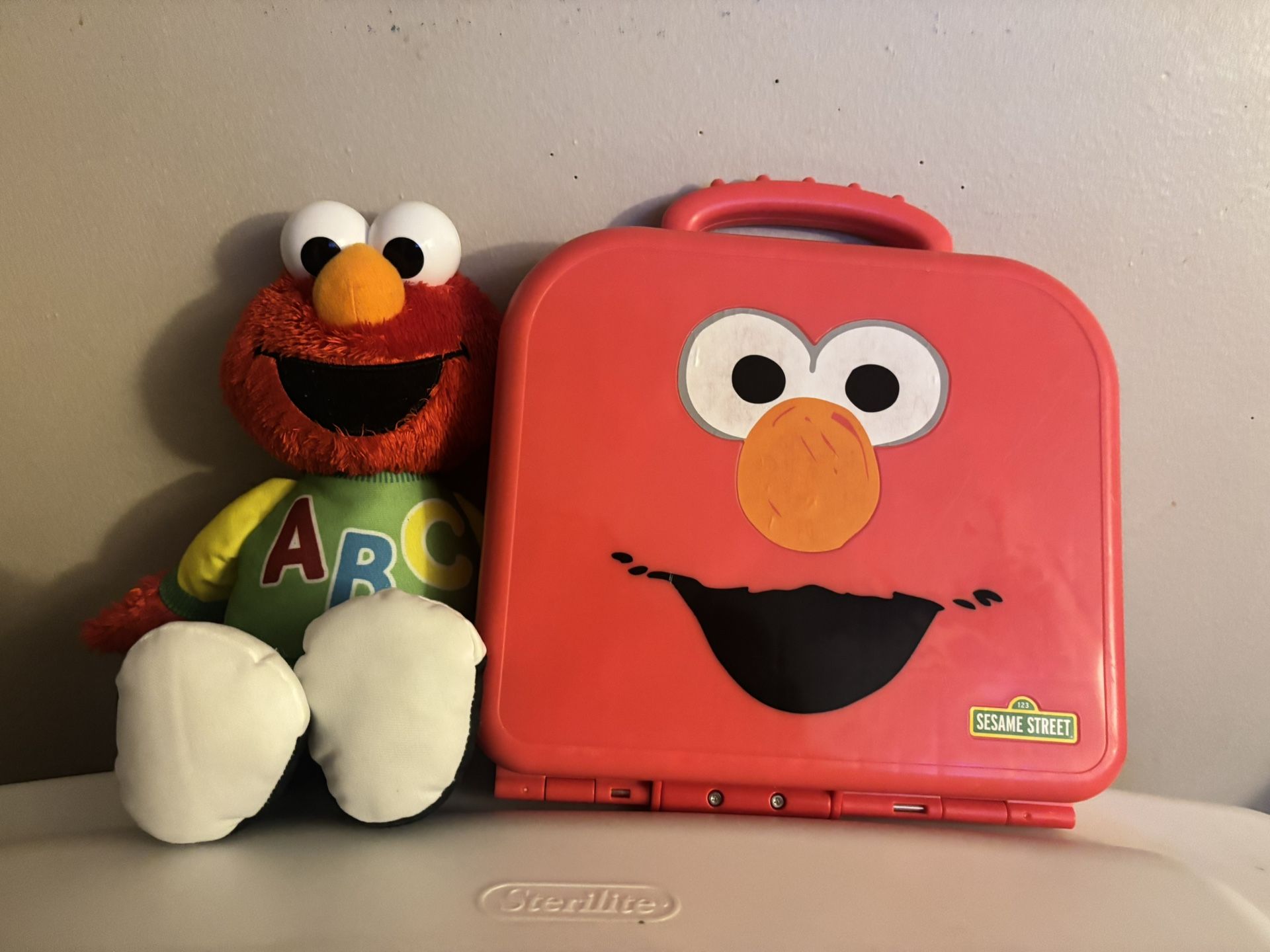 Sesame Street Elmo’s ABC alphabet  Bundle 