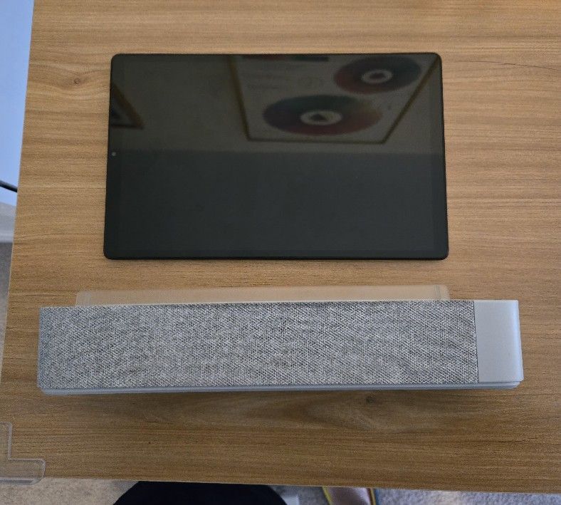 Lenovo Smart Tab M10 plus