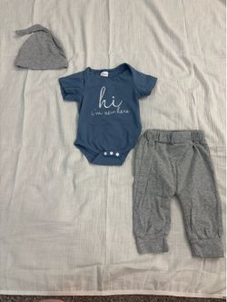 3 pc Newborn blue short sleeve welcome set