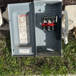 Square D Disconnect Safety Switch 250$ Make An Offer